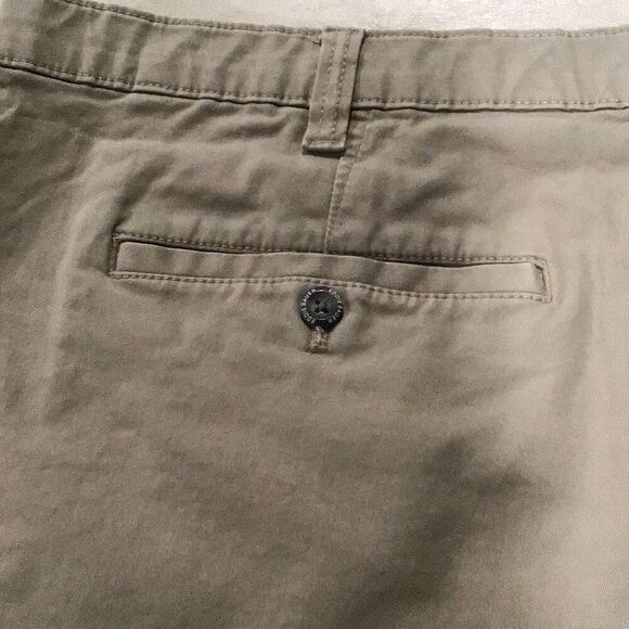 Men’s Shorts, Eddie Bauer, T44, Tan, Legend Wash - Picture 5 of 9